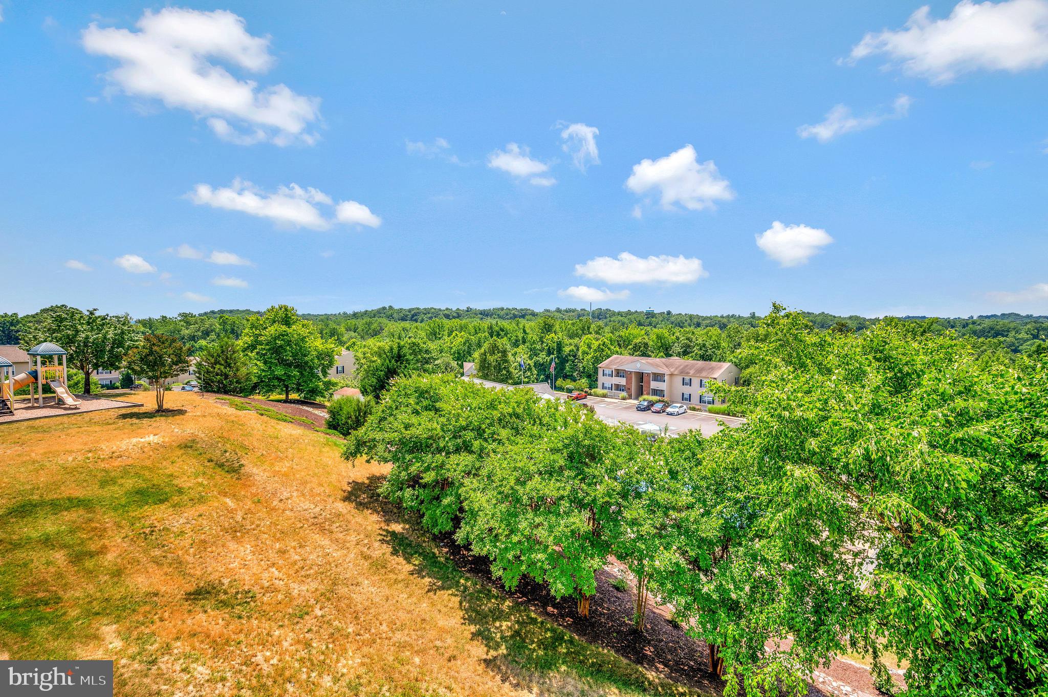 -43 WHITE PINE CIRCLE #303