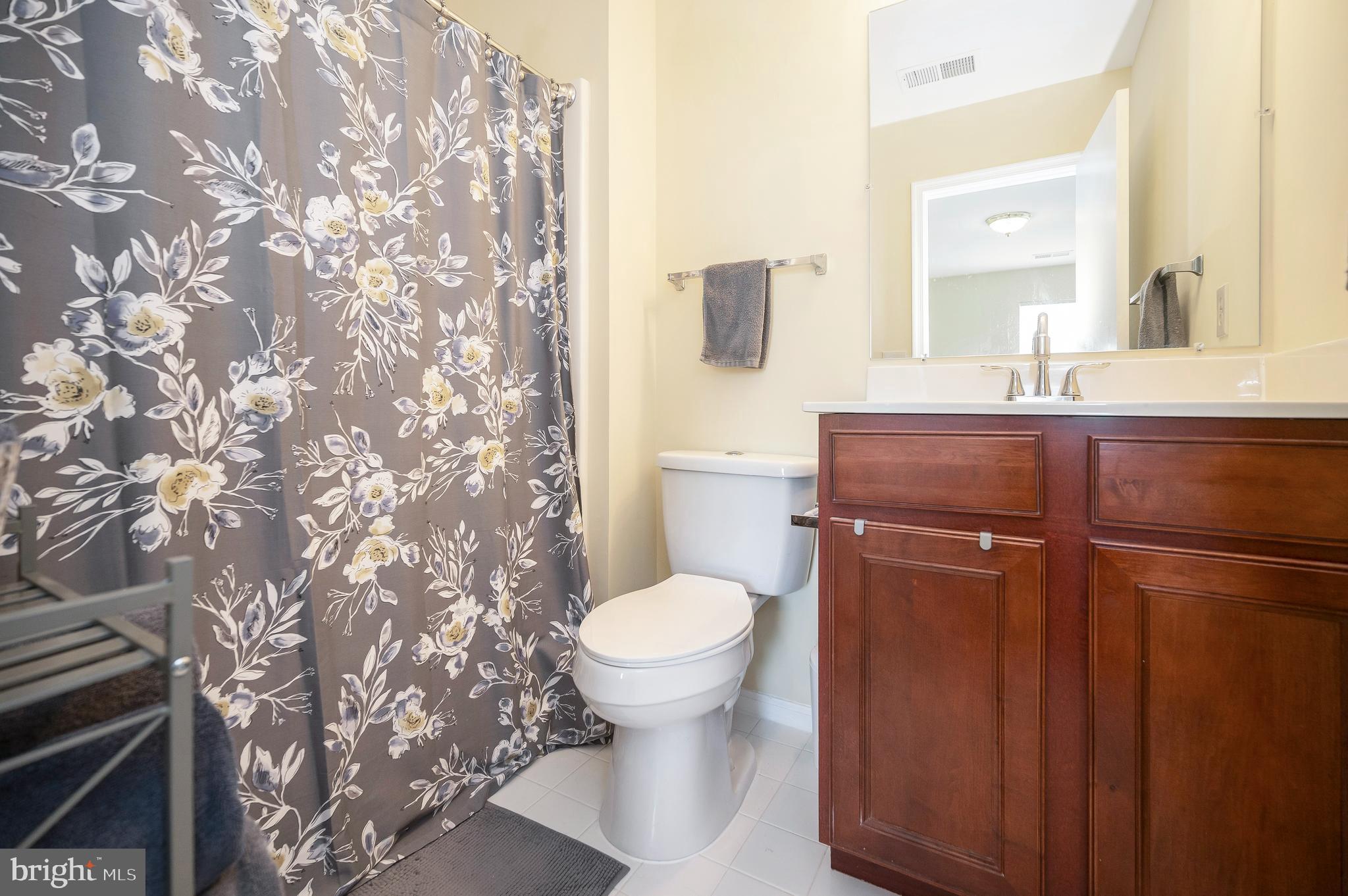 -43 WHITE PINE CIRCLE #303