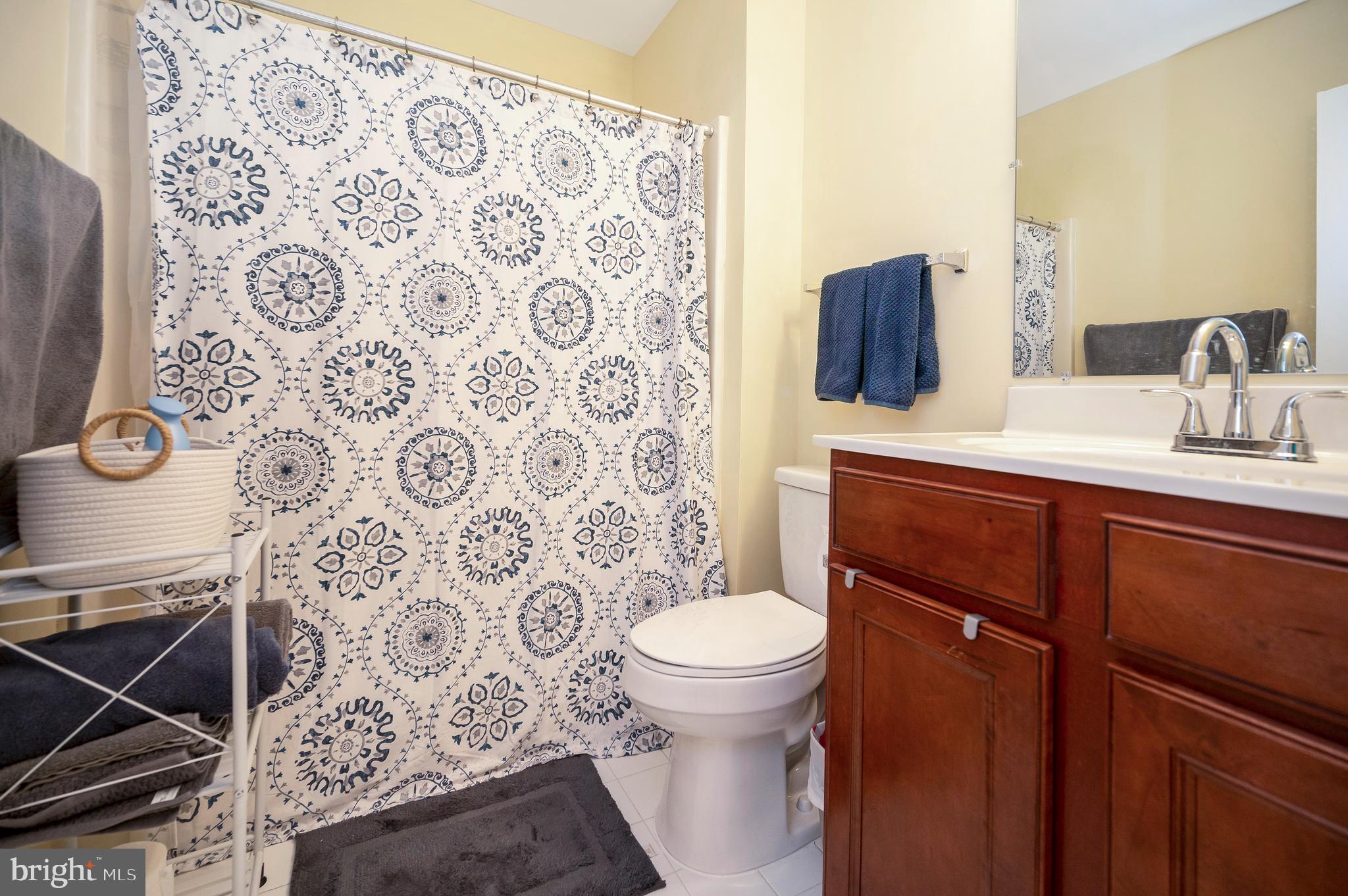 -43 WHITE PINE CIRCLE #303