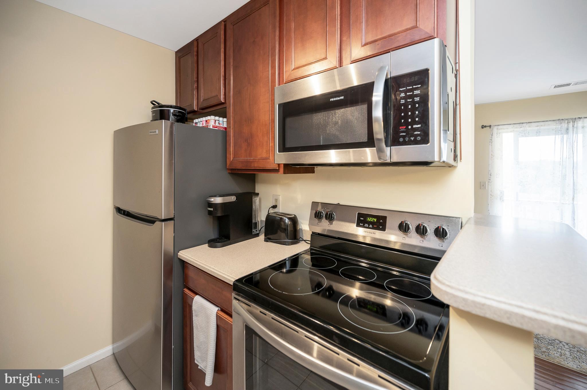 -43 WHITE PINE CIRCLE #303