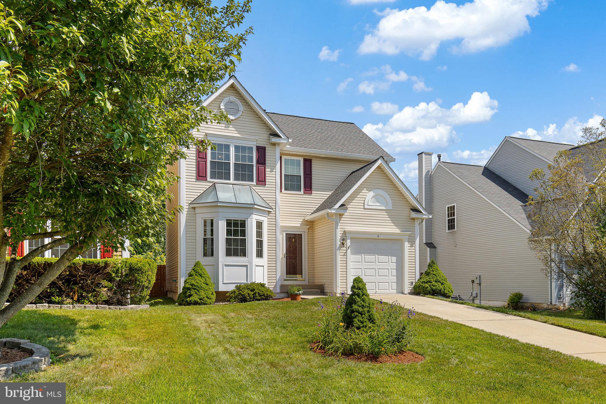 6 Sharon Ln