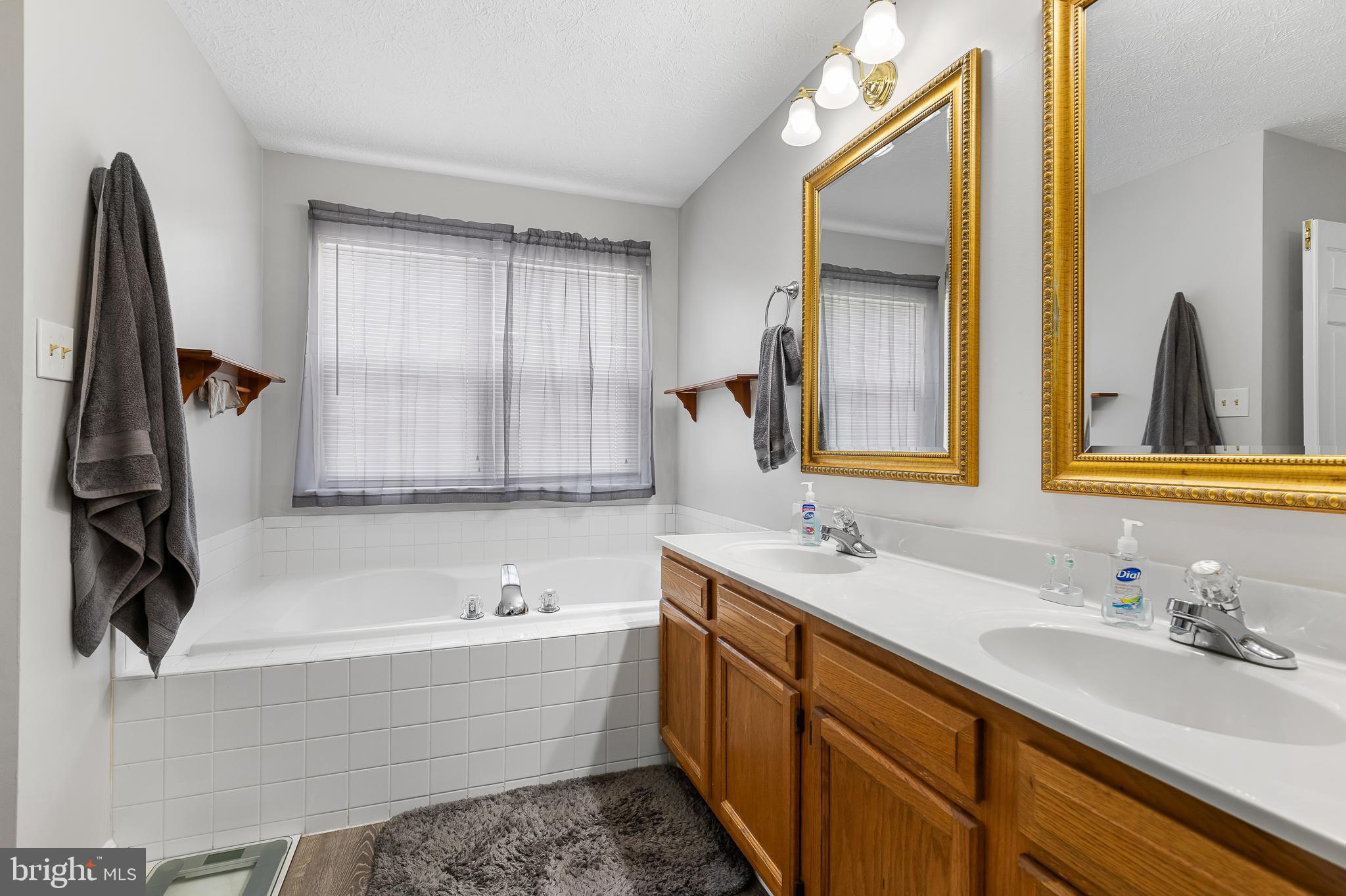 11 Saint Sebastian Ct