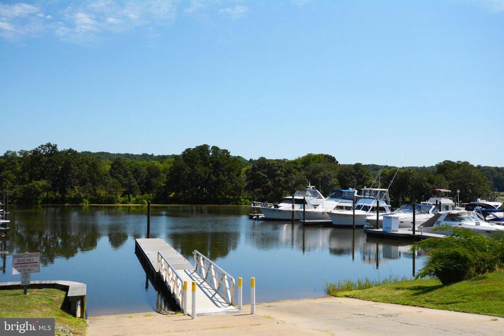 210 Crows Nest Cove