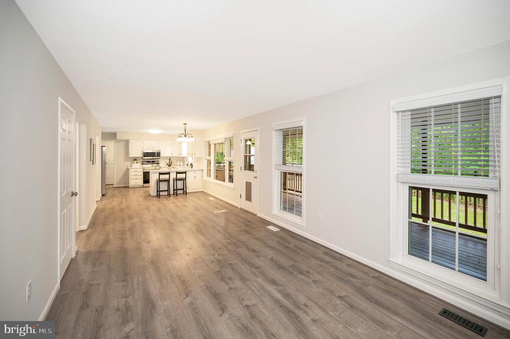 210 Crows Nest Cove