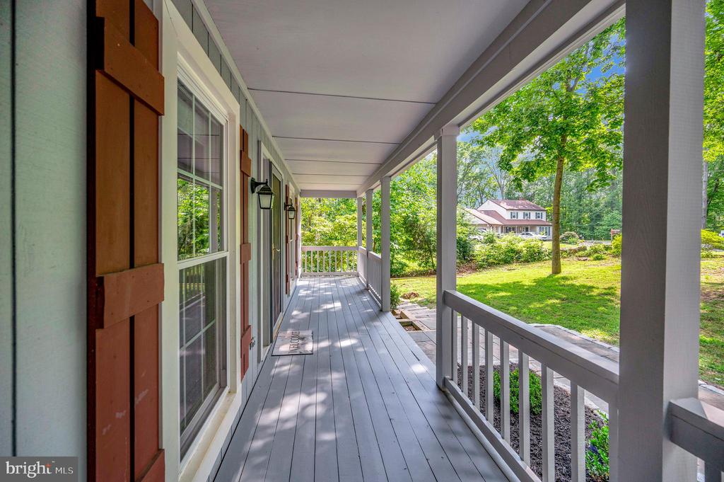 210 Crows Nest Cove