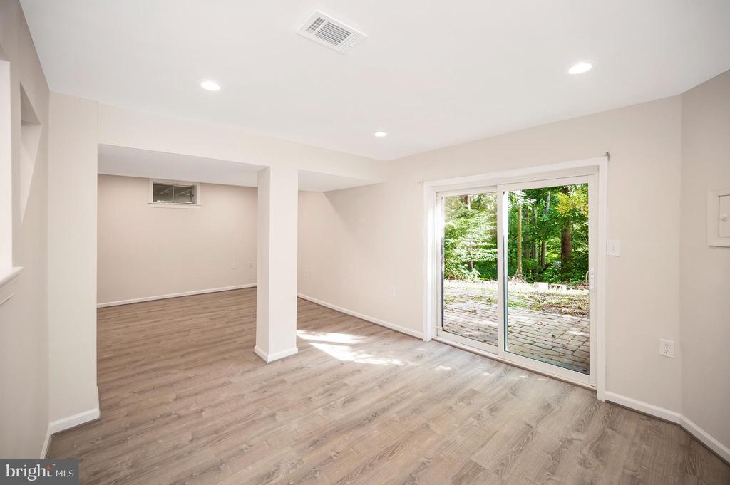 210 Crows Nest Cove