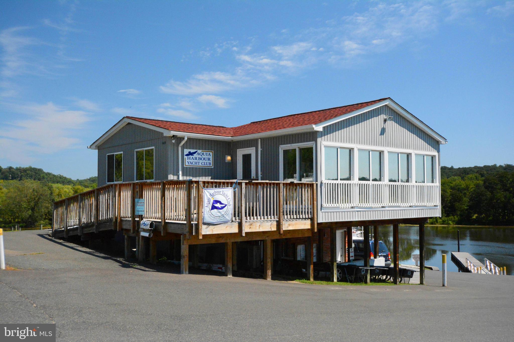 210 Crows Nest Cove