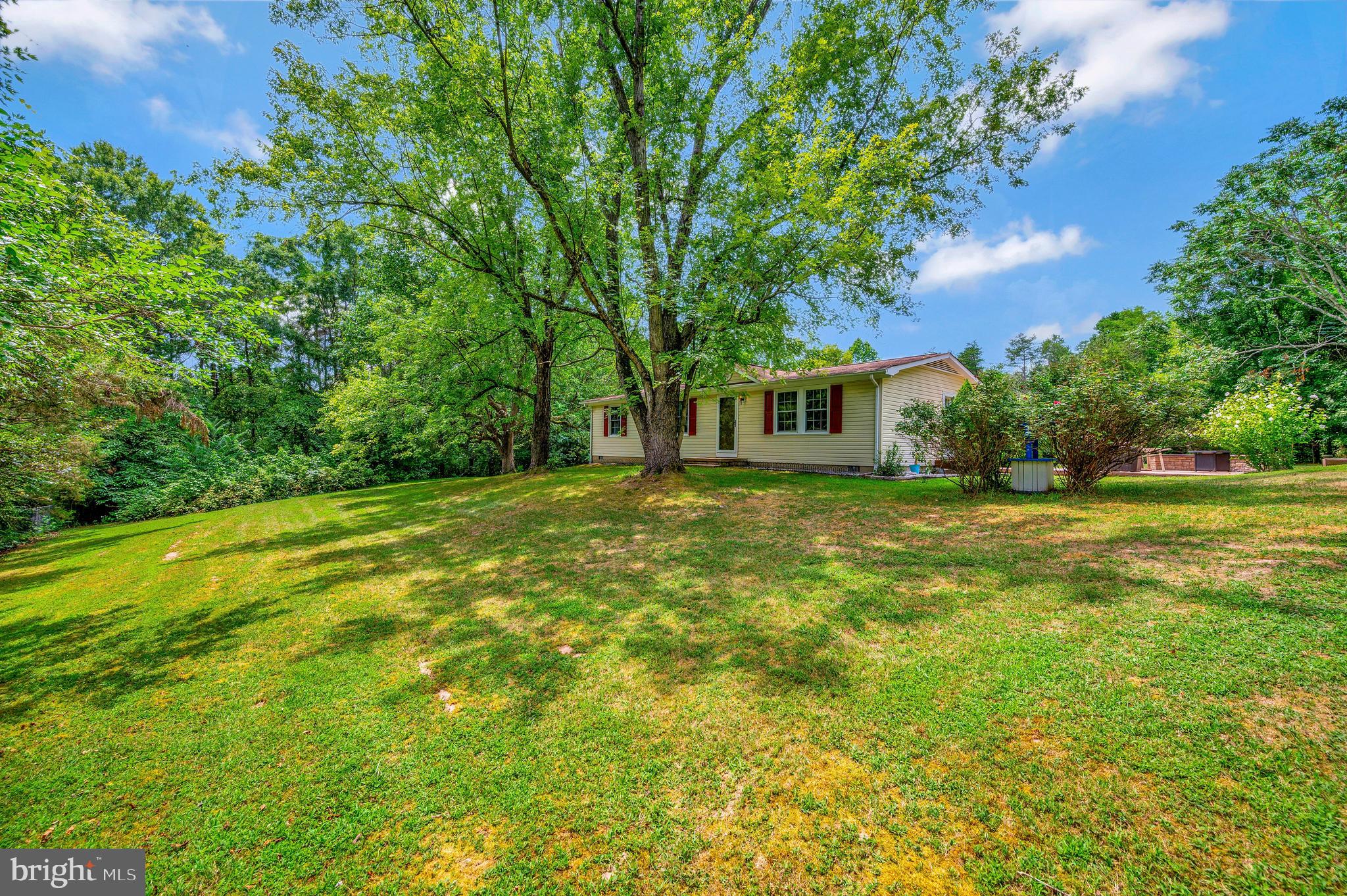 1 Burnt Oak Ln