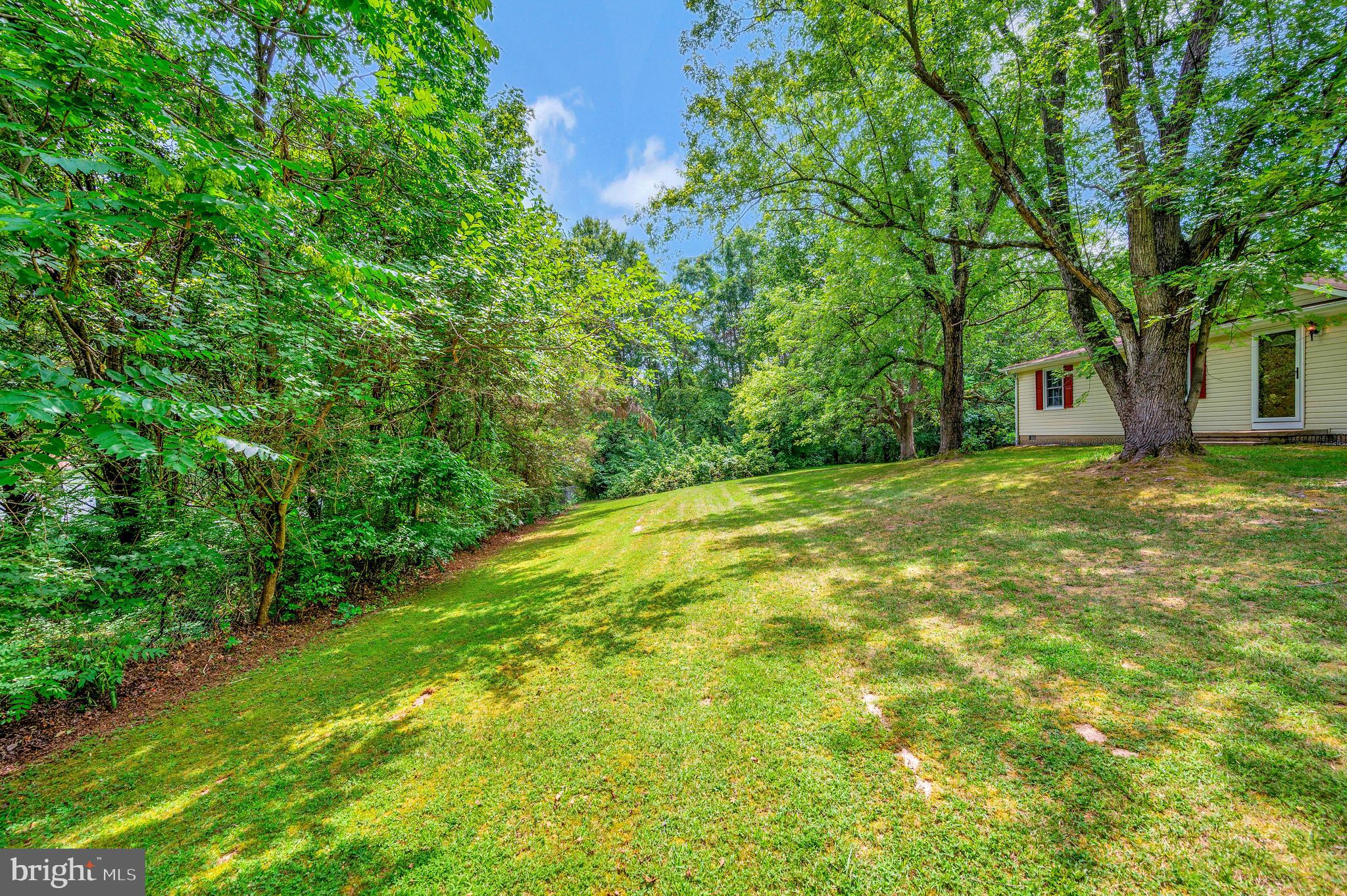 1 Burnt Oak Ln
