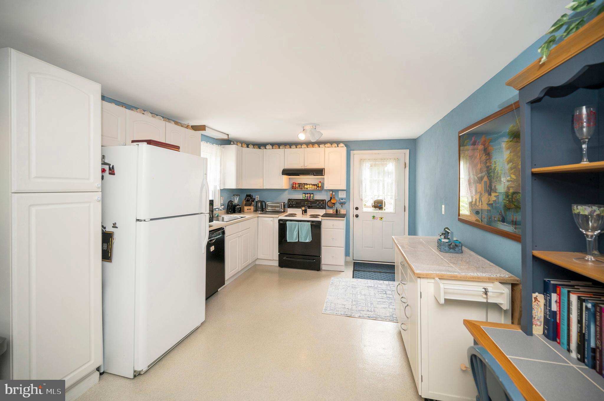 1 Burnt Oak Ln