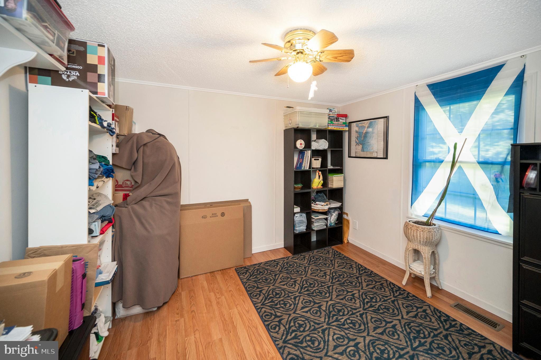 1 Burnt Oak Ln