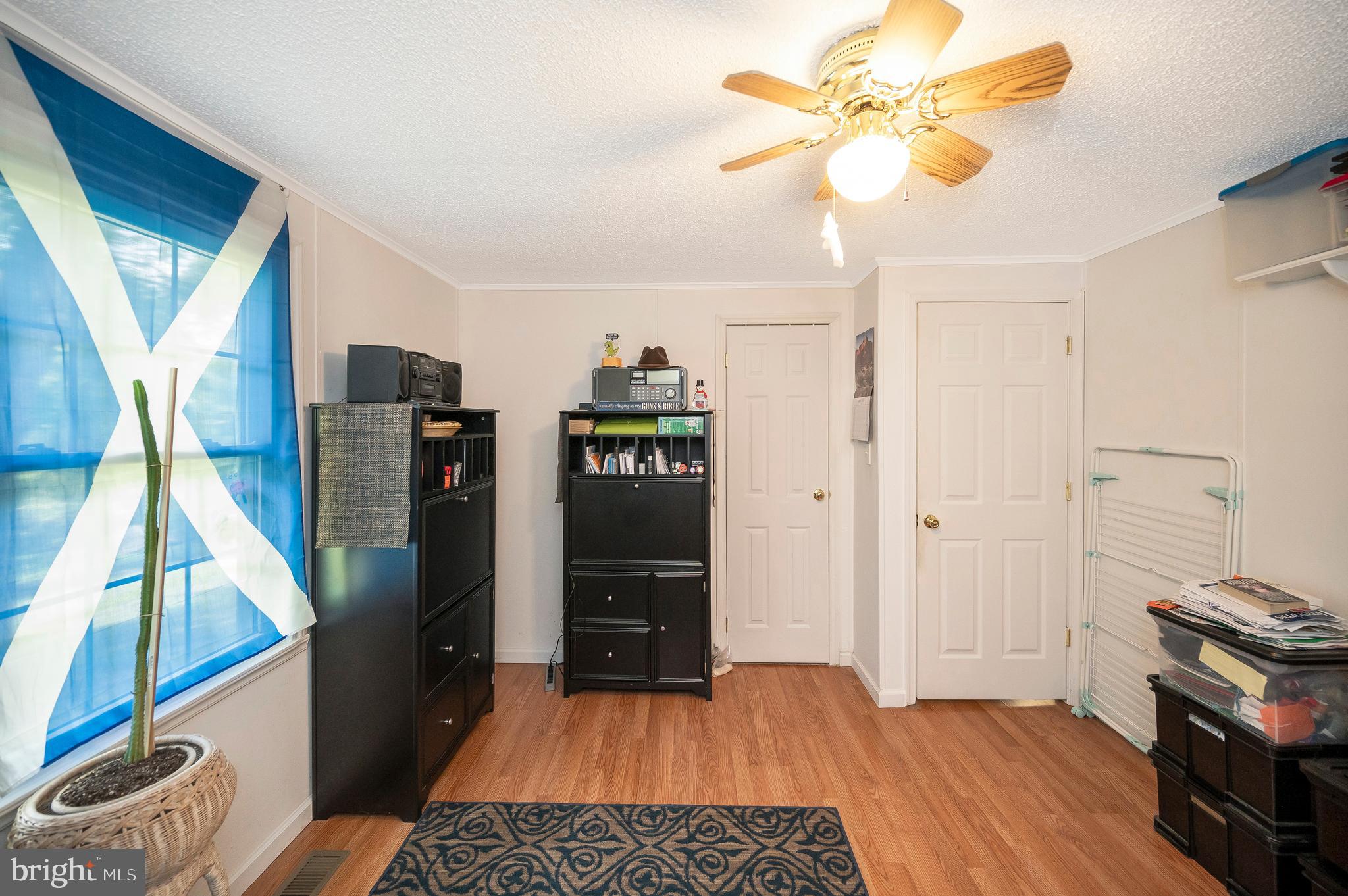 1 Burnt Oak Ln