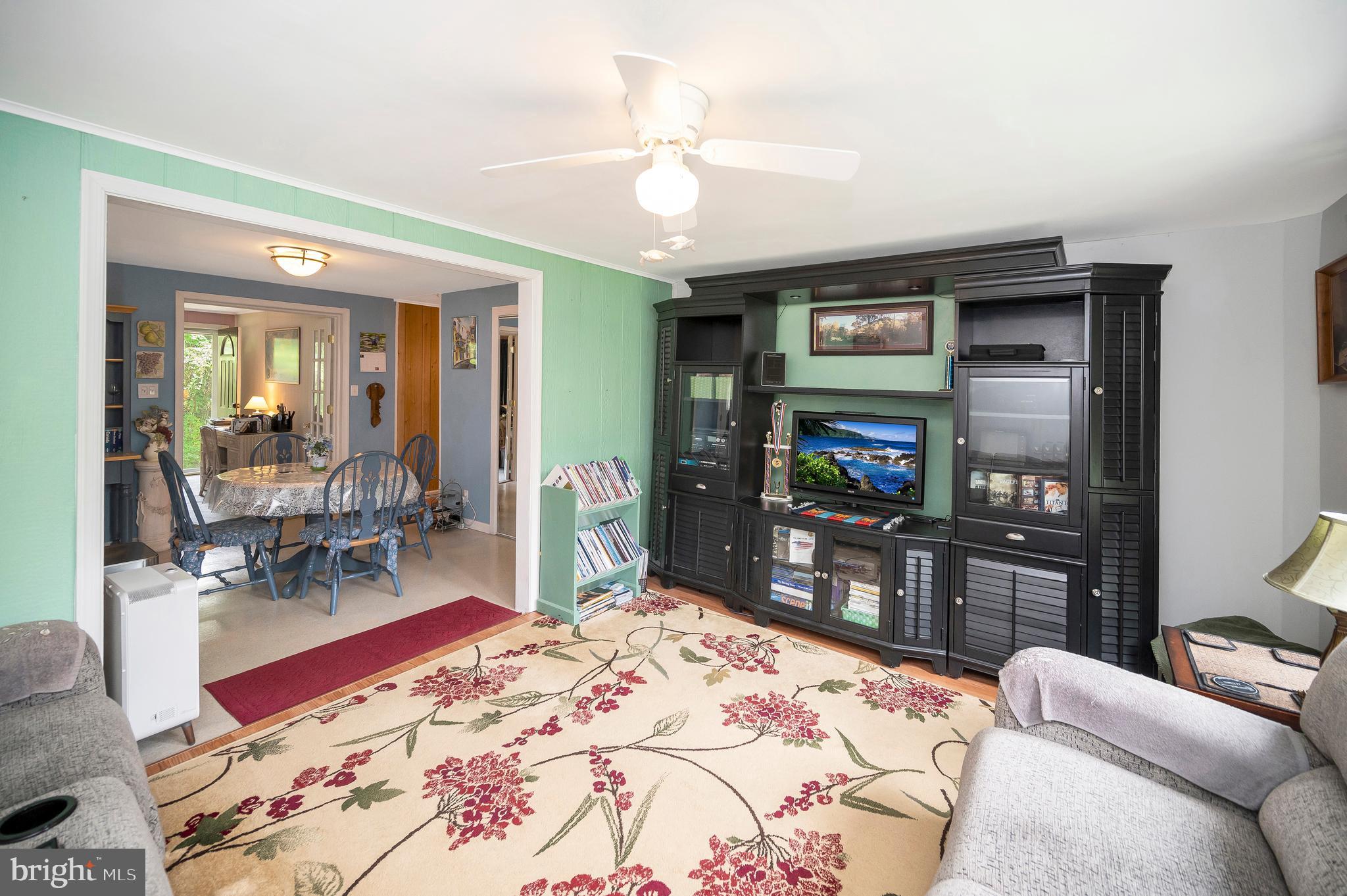 1 Burnt Oak Ln