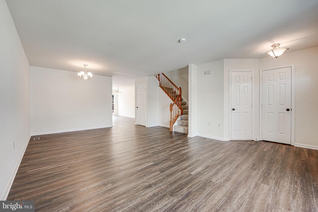 307 TWIN BROOK LANE