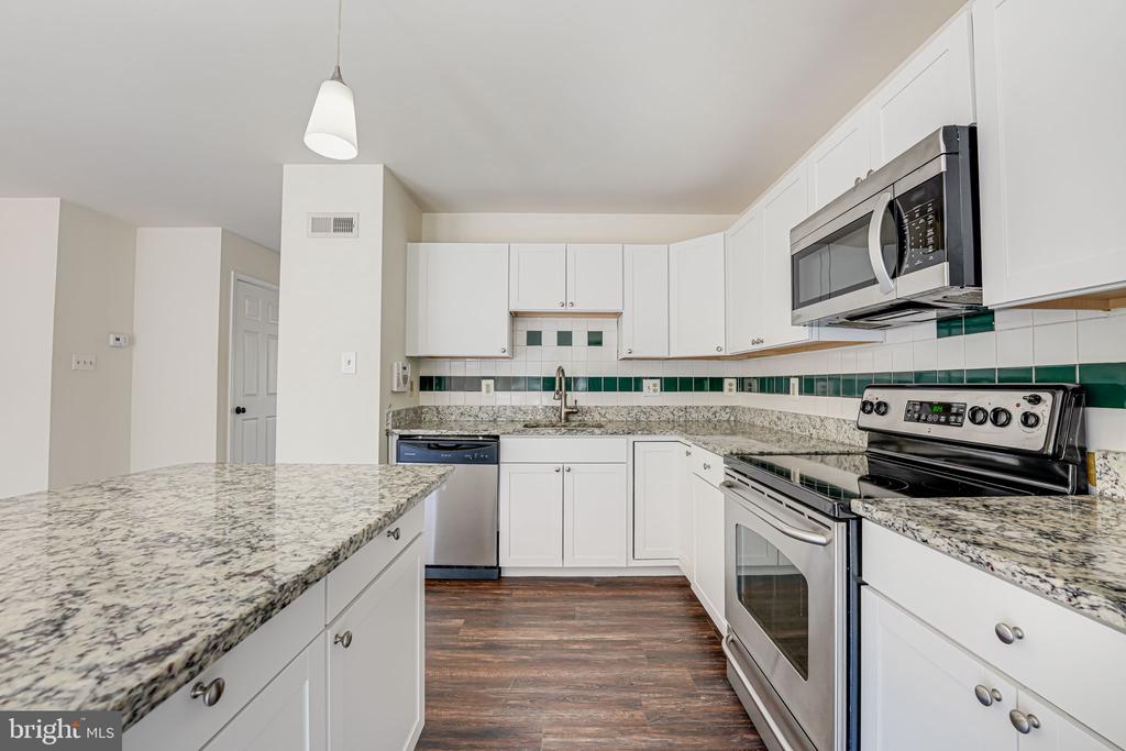 307 TWIN BROOK LANE