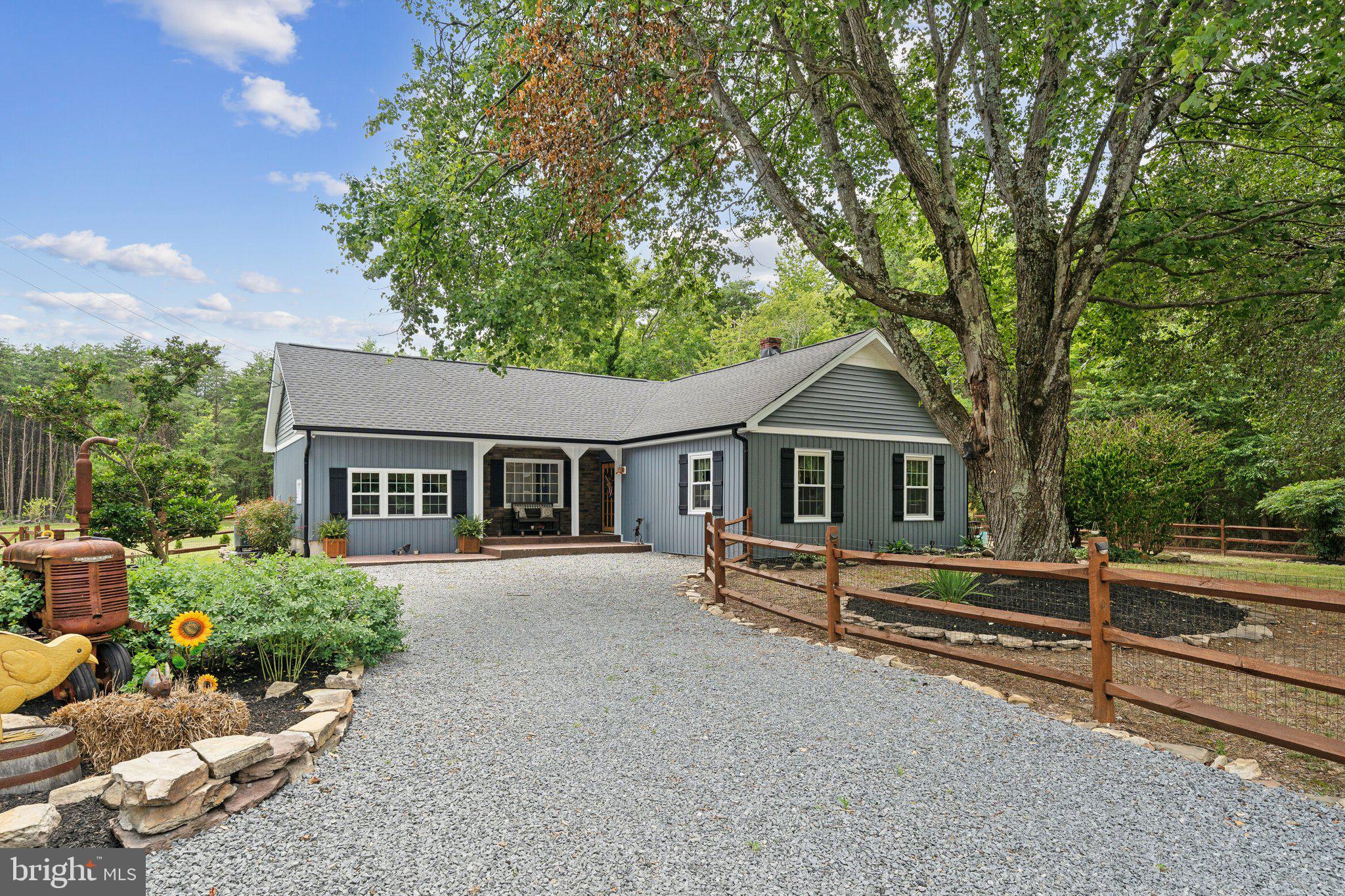 1218 White Oak Rd