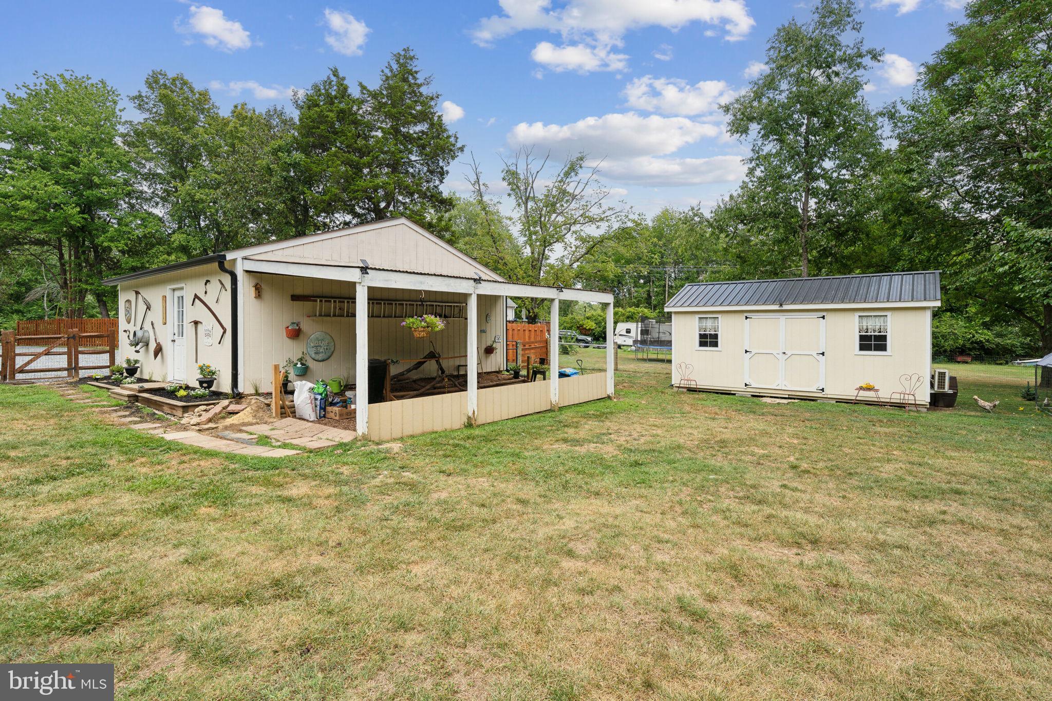 1218 White Oak Rd