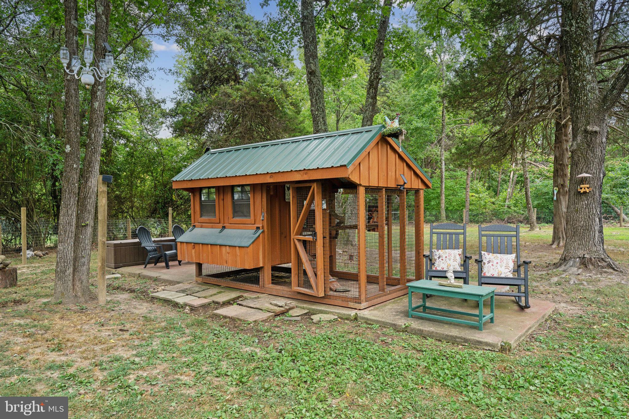 1218 White Oak Rd