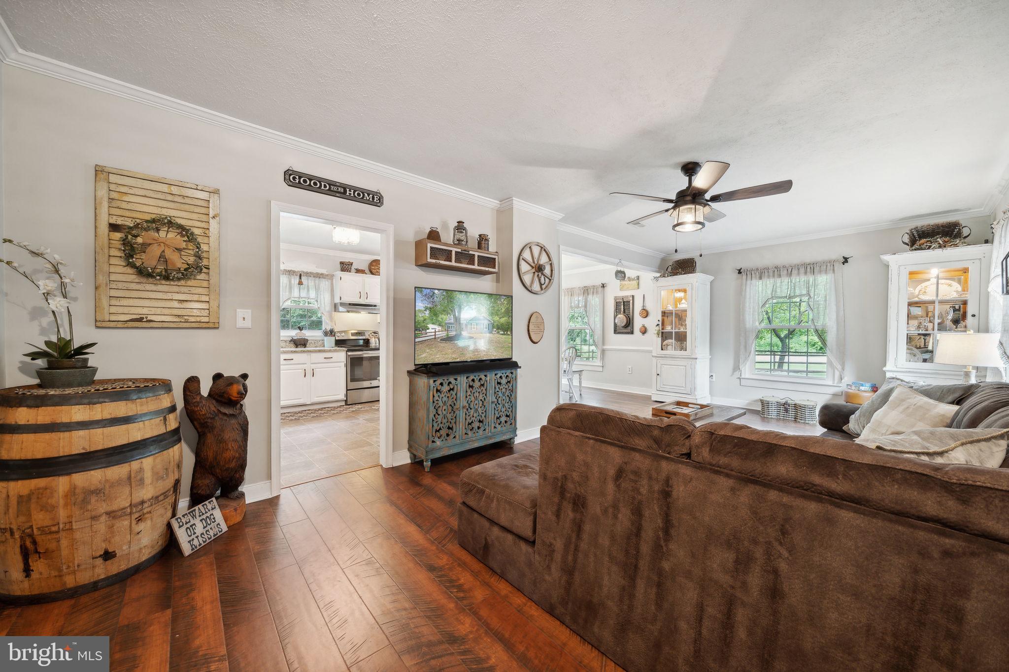 1218 White Oak Rd