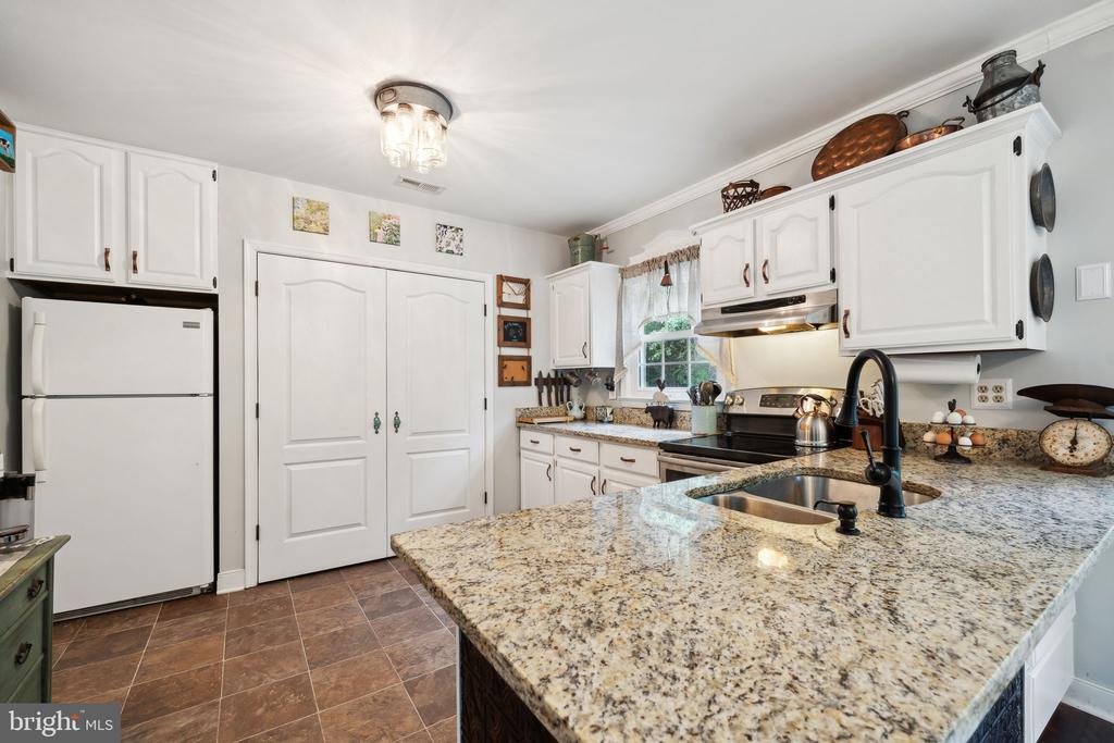 1218 White Oak Rd