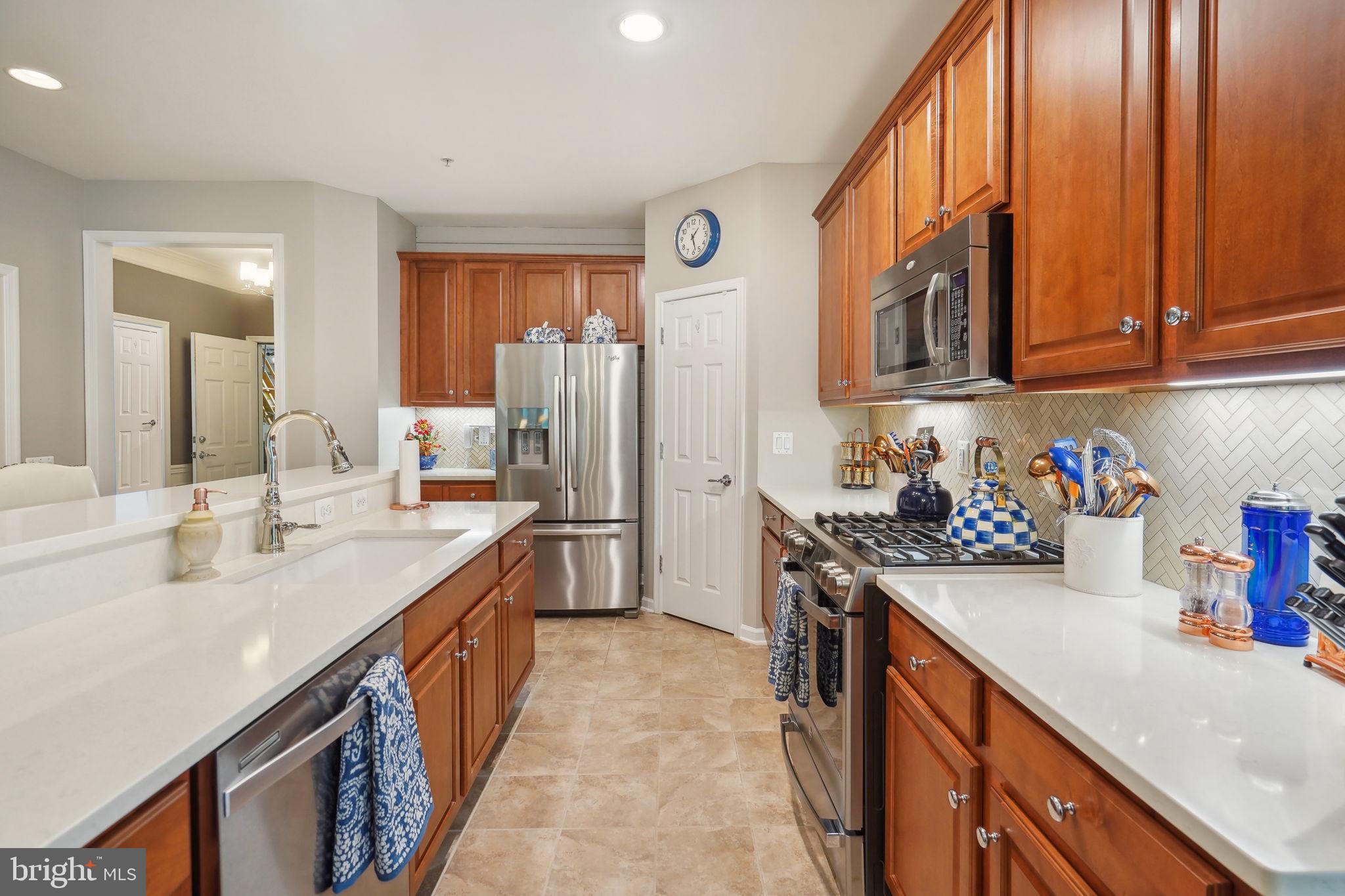 265 Long Point Dr