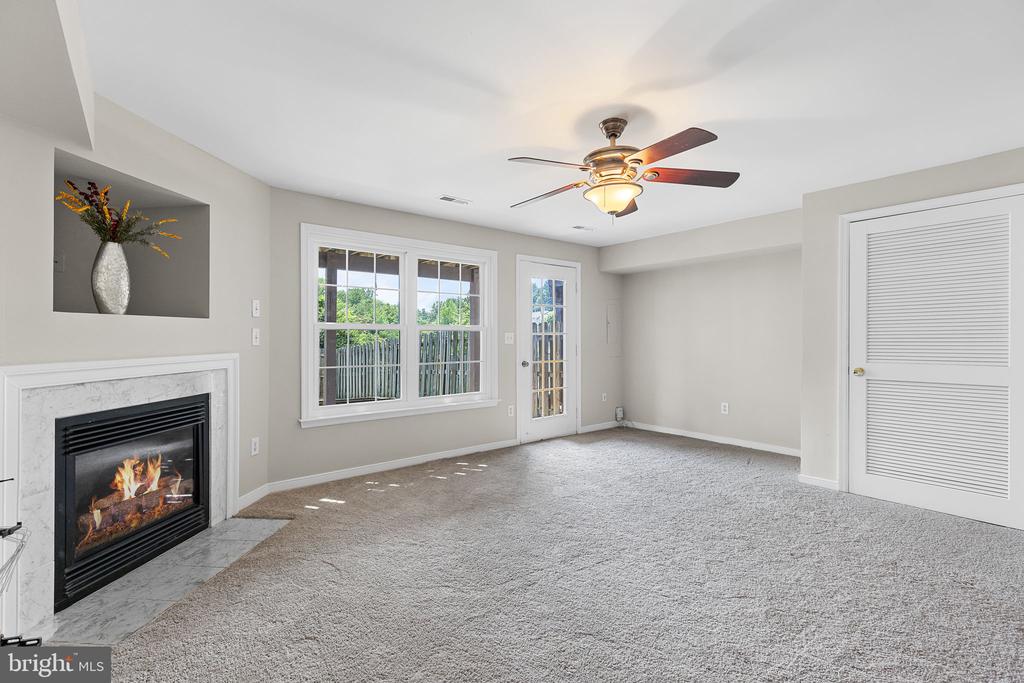 306 Crescent Blvd