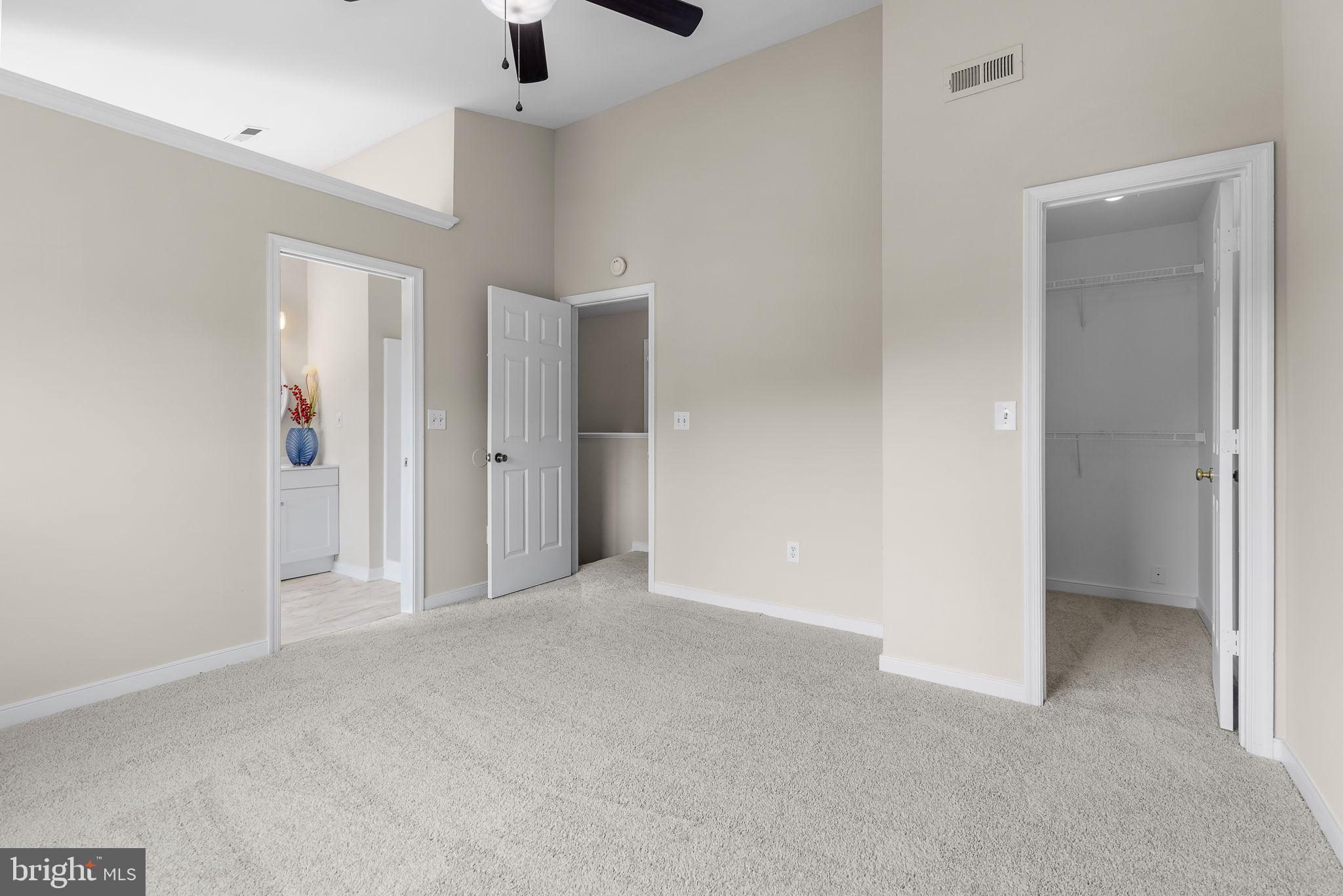 306 Crescent Blvd