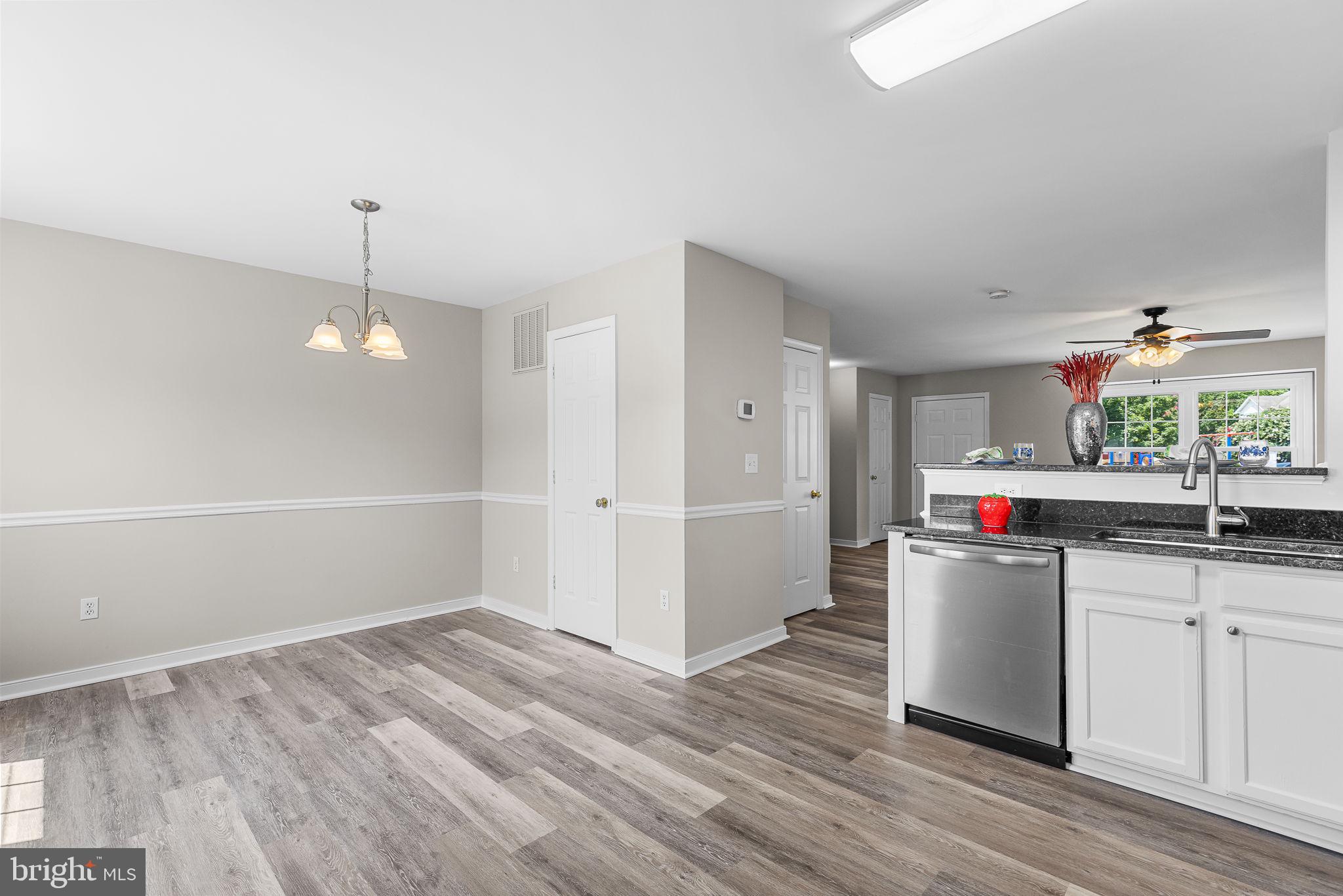 306 Crescent Blvd