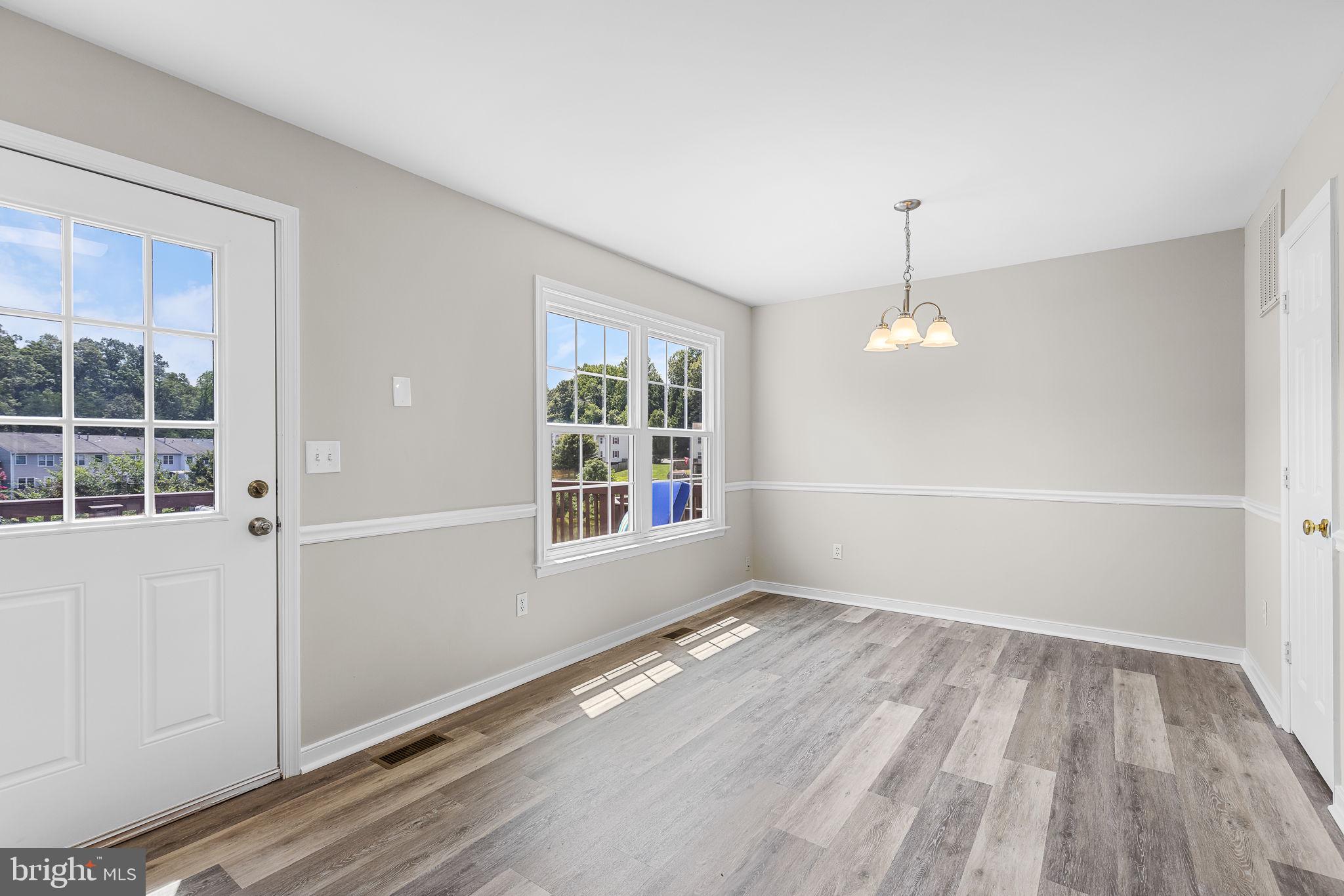 306 Crescent Blvd