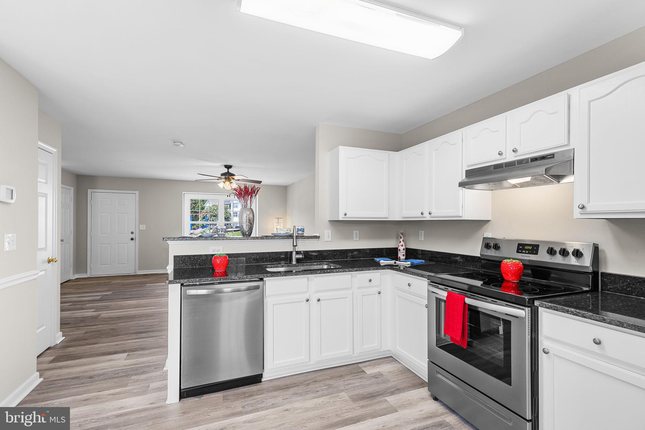 306 Crescent Blvd