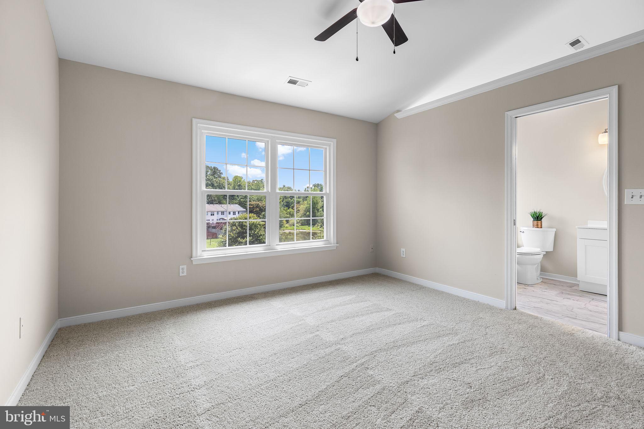 306 Crescent Blvd