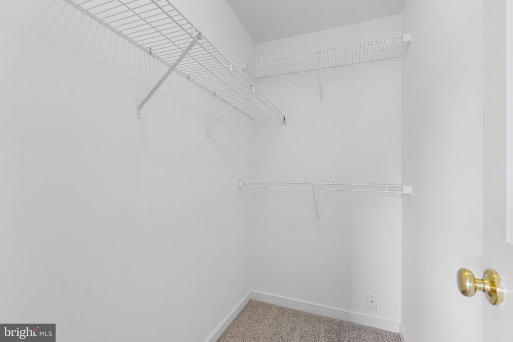 306 Crescent Blvd
