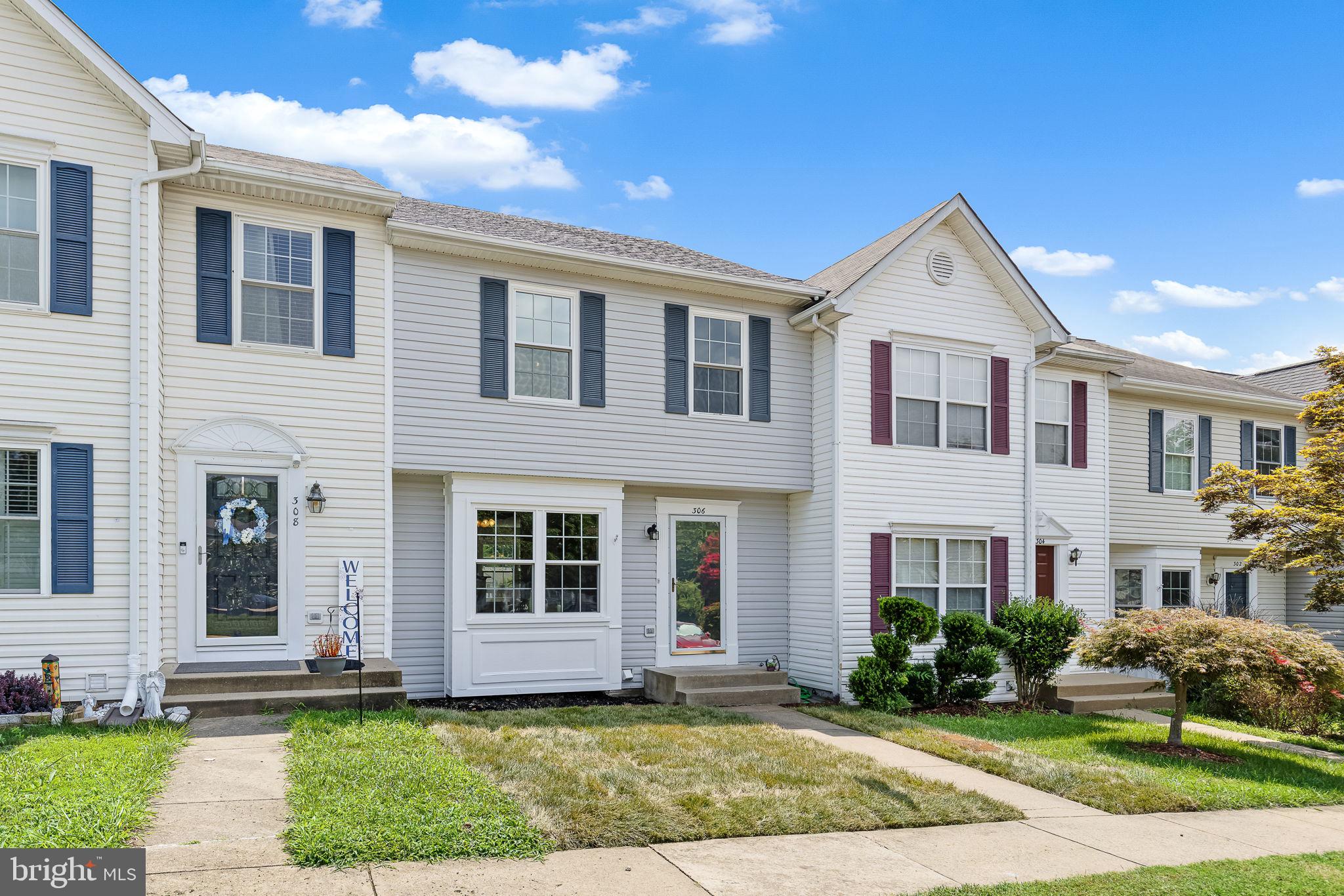 306 Crescent Blvd
