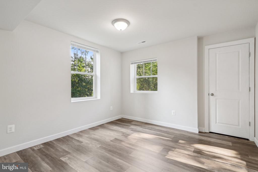 267 Bells Hill Rd