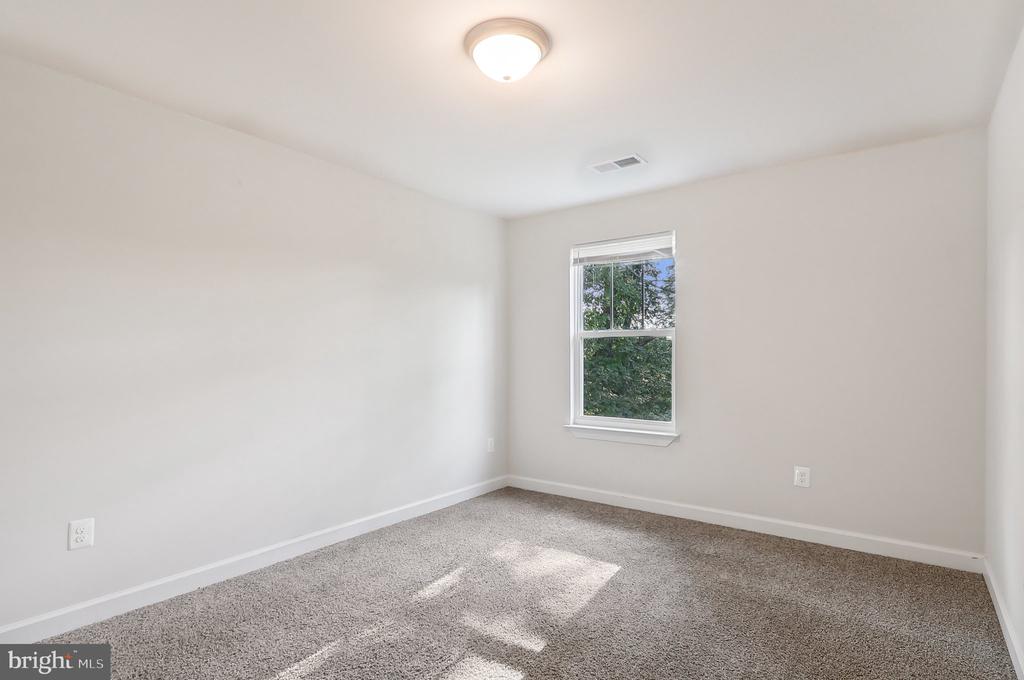 267 Bells Hill Rd