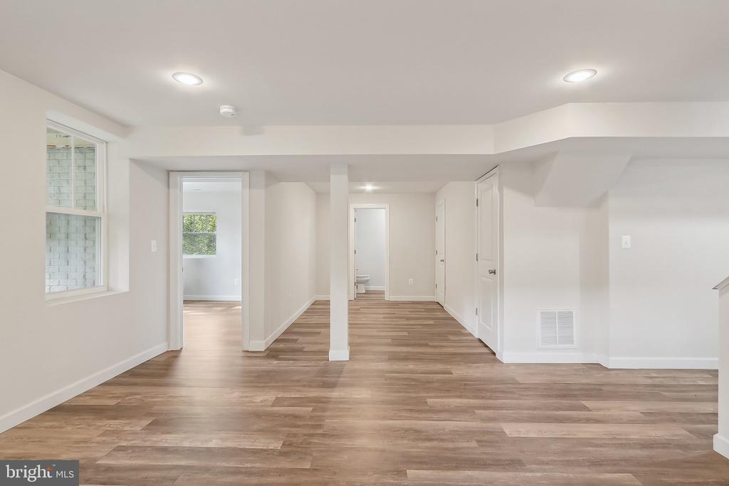 267 Bells Hill Rd