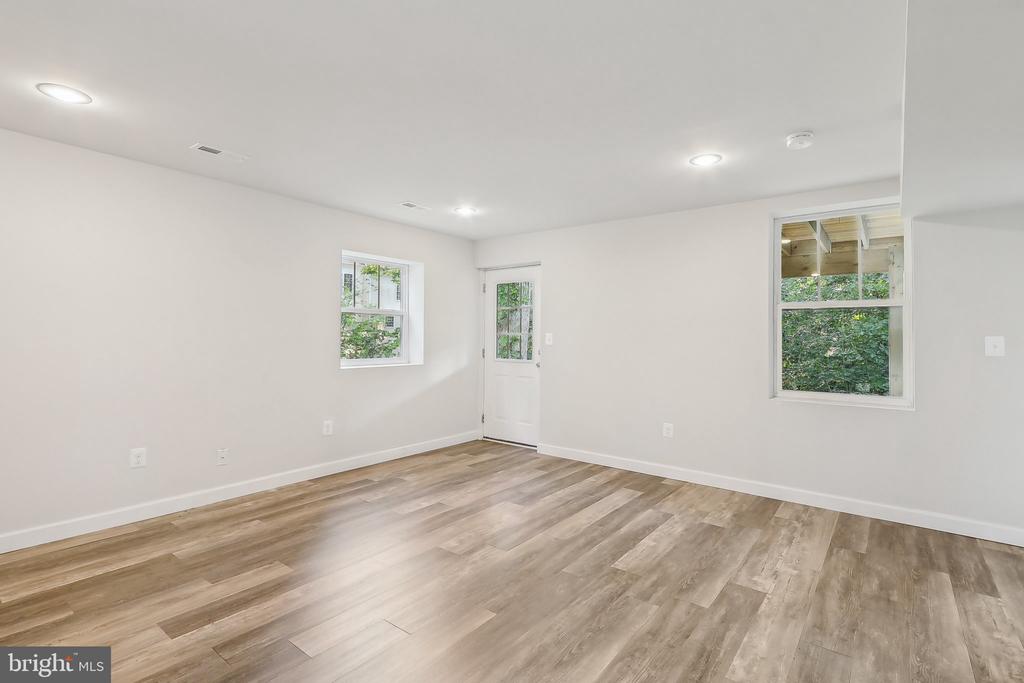 267 Bells Hill Rd