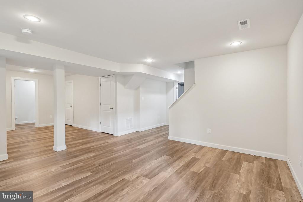 267 Bells Hill Rd