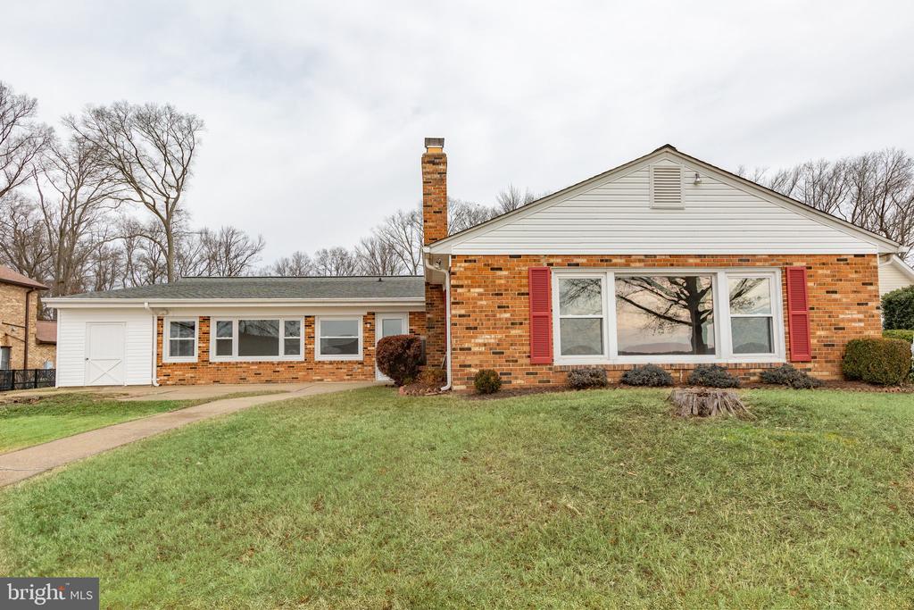 65 WOODROW DRIVE