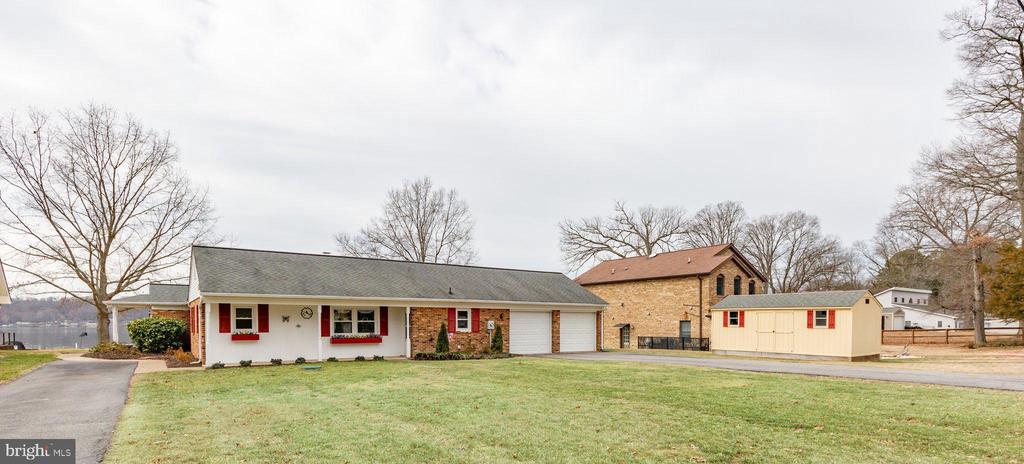 65 WOODROW DRIVE