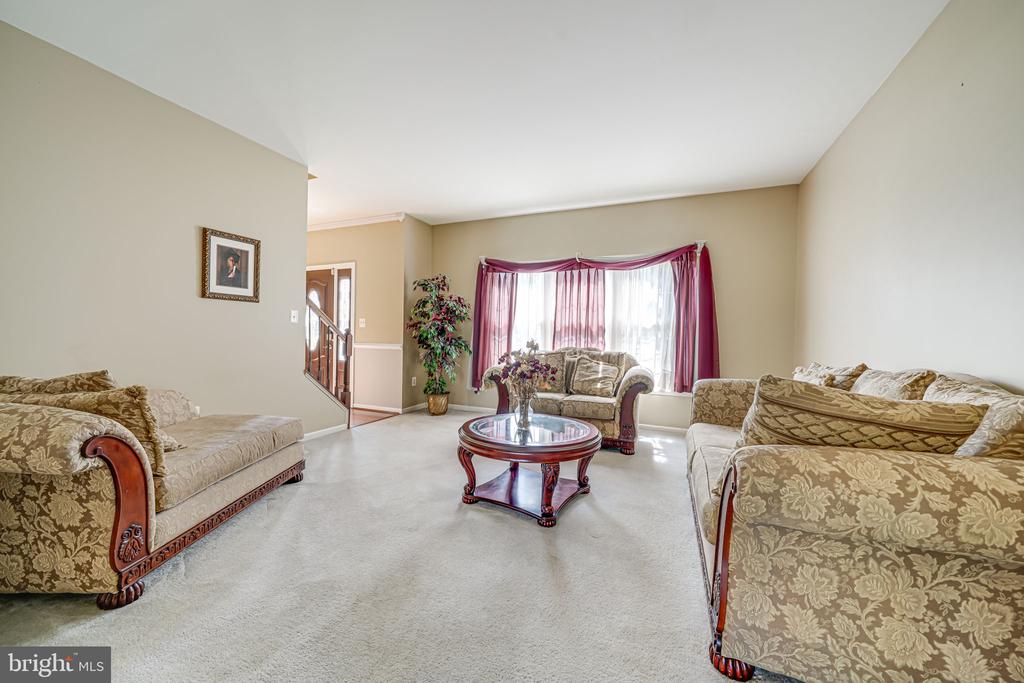 5 Forest Vista Ln