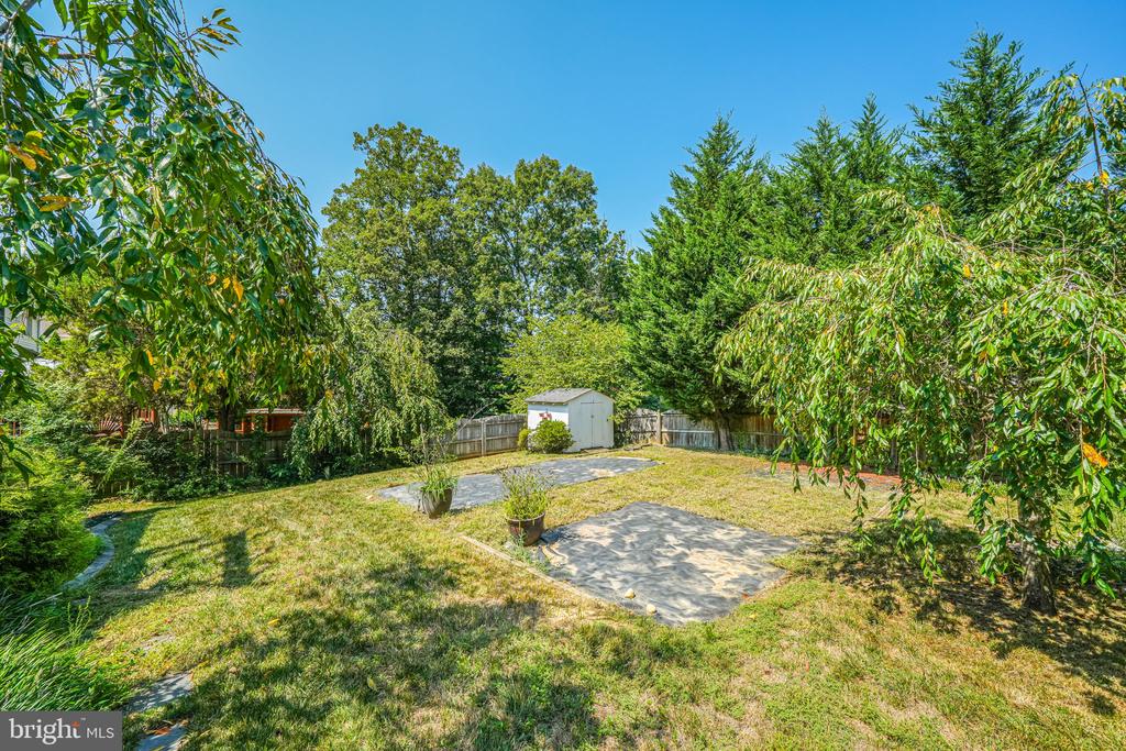 5 Forest Vista Ln