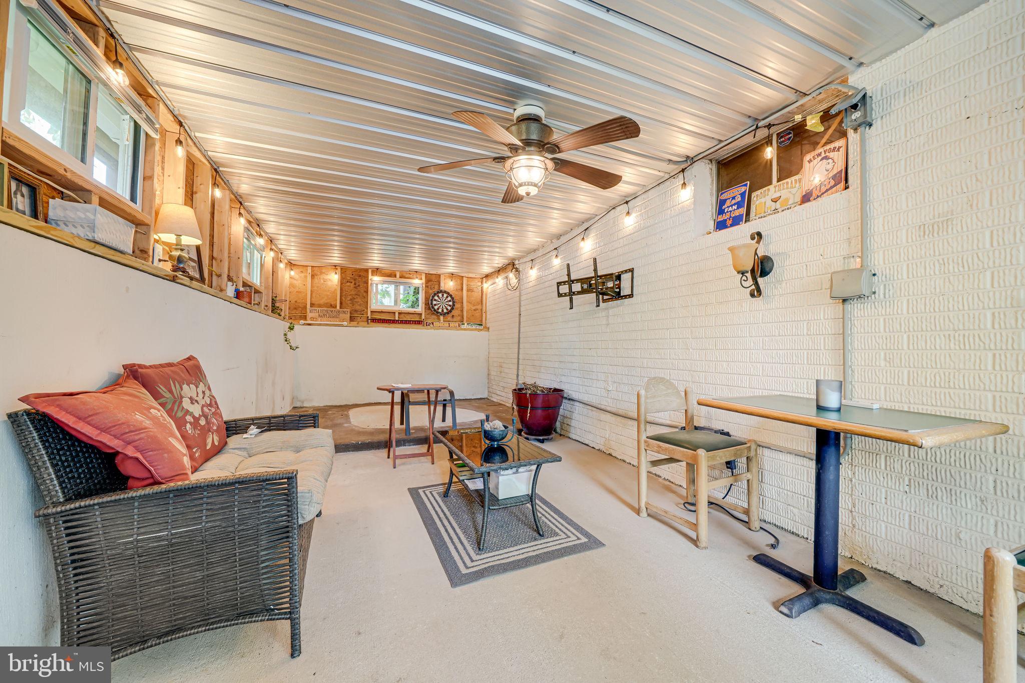 5 Forest Vista Ln