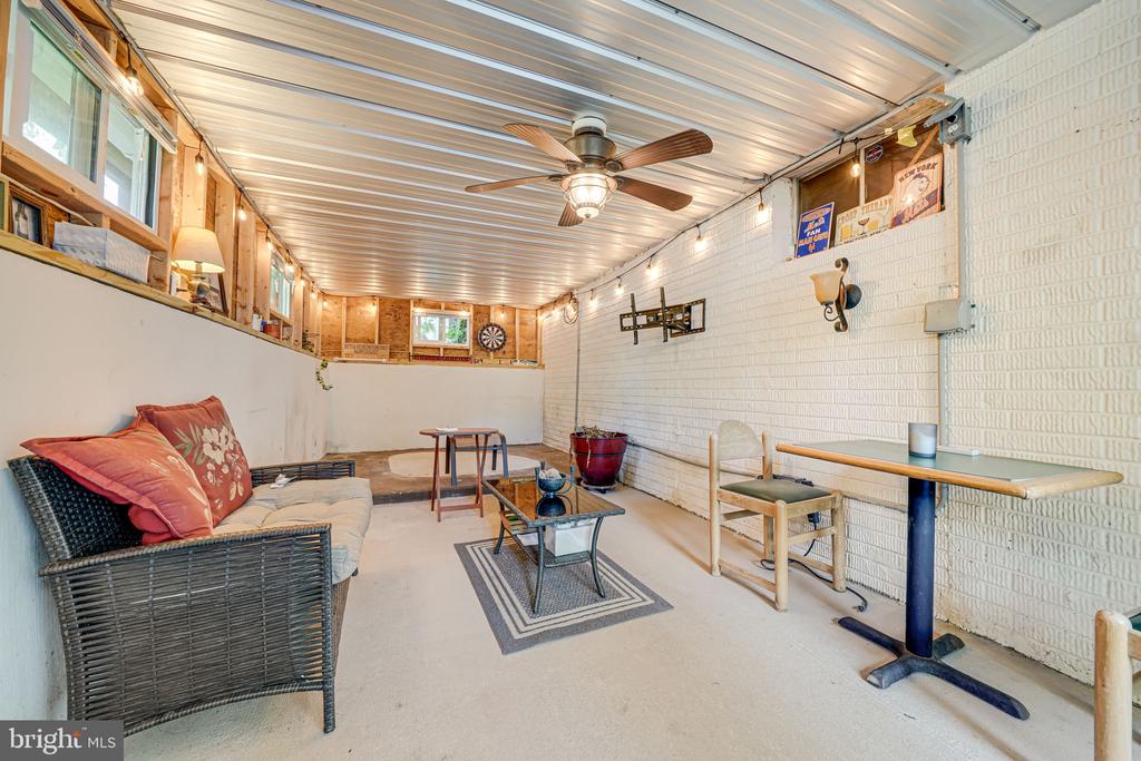 5 Forest Vista Ln