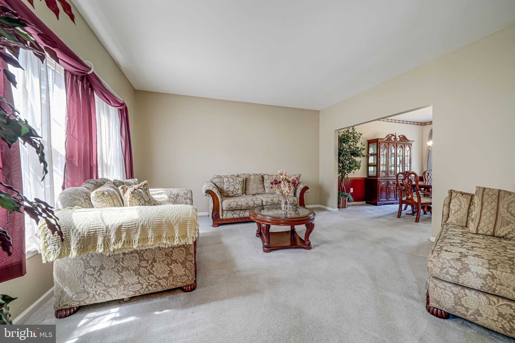 5 Forest Vista Ln