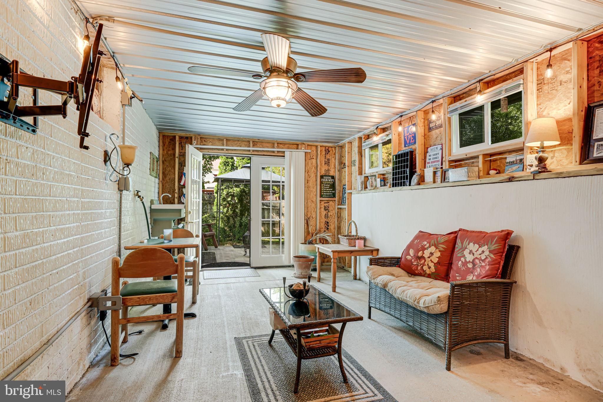 5 Forest Vista Ln