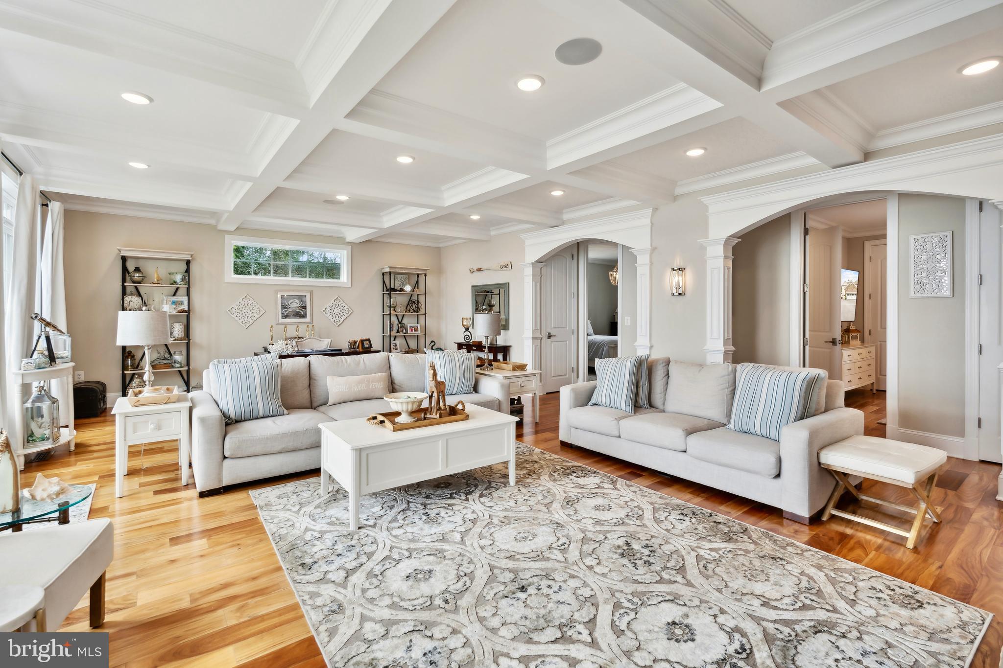 65 Louie Ln