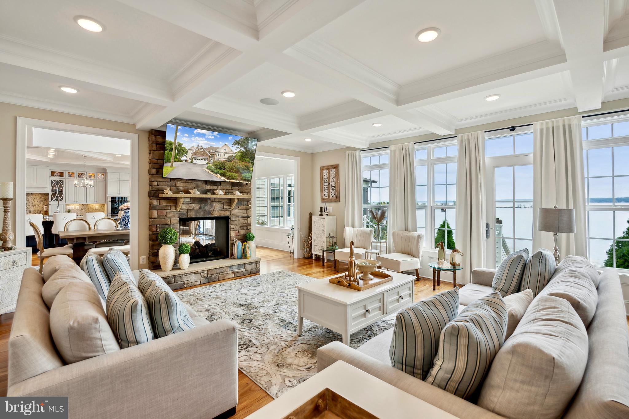 65 Louie Ln