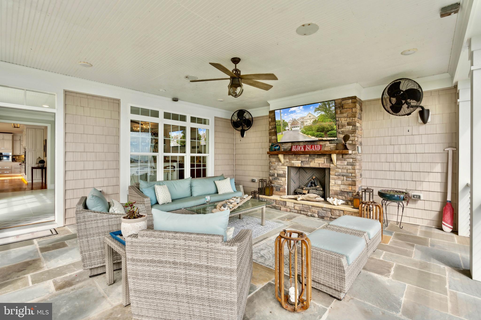 65 Louie Ln