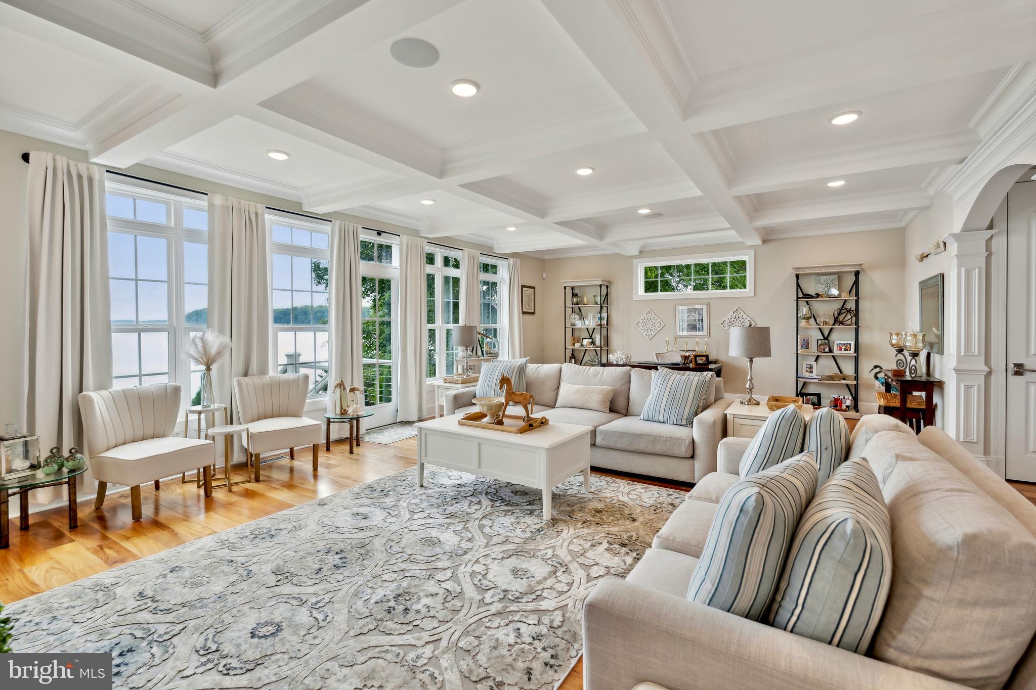 65 Louie Ln